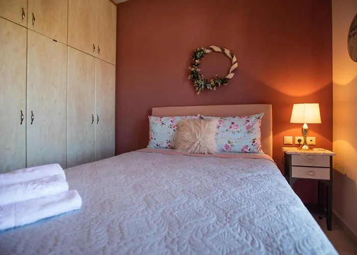 Alkithea, Cozy With Amazing Sea View *