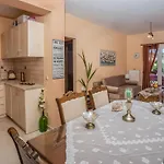 Apartman Alkithea, Cozy With Amazing Sea View *