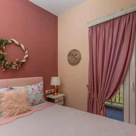 Daire Alkithea, Cozy With Amazing Sea View *